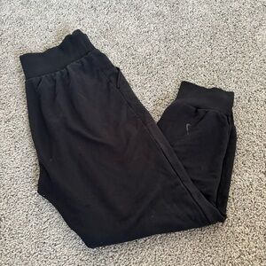 Nike Yoga Women’s Flow Hyper 7/8 Sweat Pants CJ3827 Black Size Medium